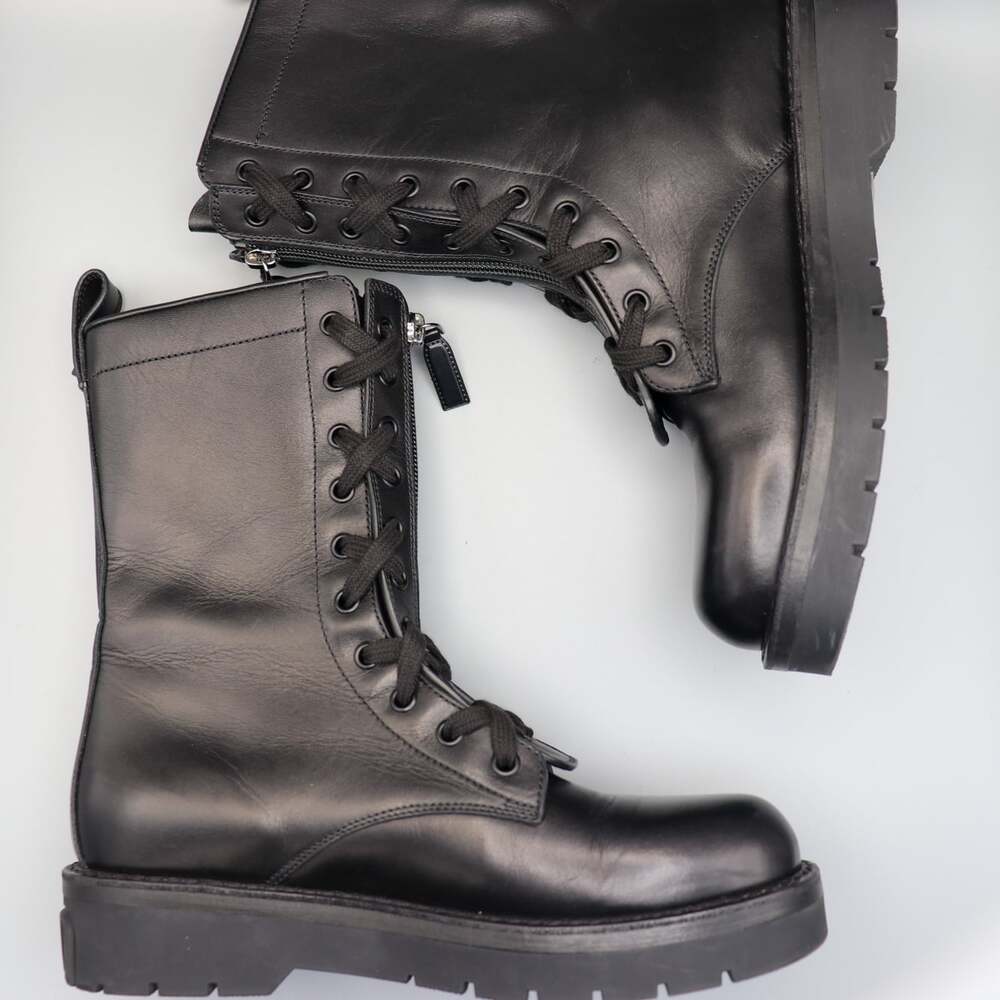 Valentino Garavani Black Leather Rockstud Lug Combat Boot EU 38.5 Fits W 8 / M 6 - Picture 13 of 16